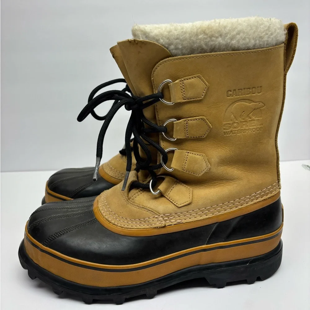 Sorel Caribou Insulated Lace-Up Winter Boots in Tan & Black, SZ 8 men’s